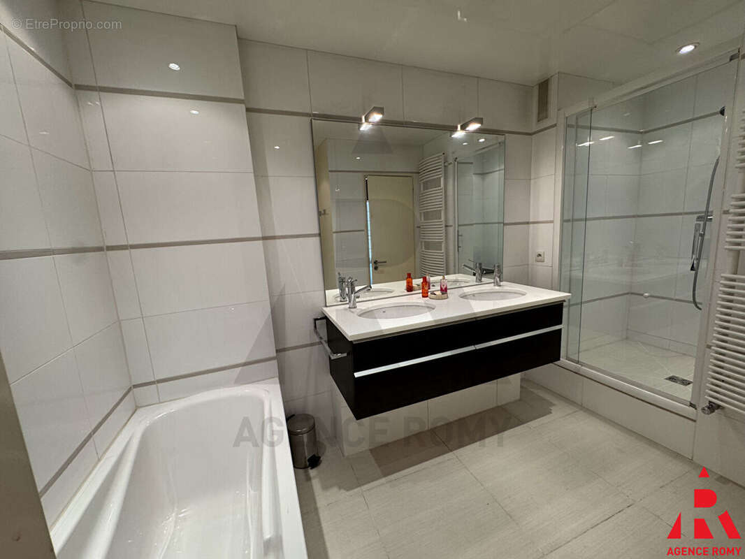 Appartement à VERSAILLES