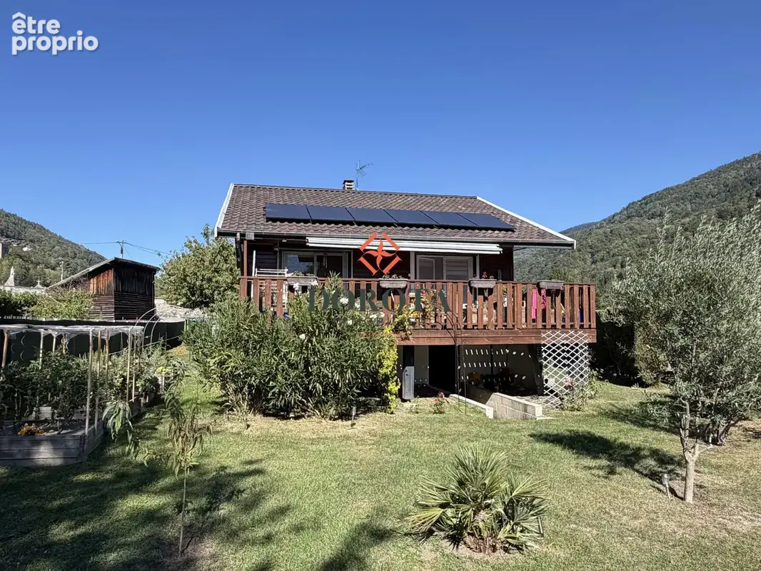 Maison 6 pièces 112 m² à vendre à Allevard (38580) - photo 2