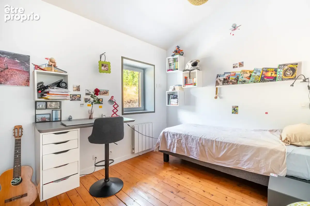 UN COUP DE COEUR ASSURE ! MAISON de charme de 4 chambres - rénovation de qualité ! - photo 9