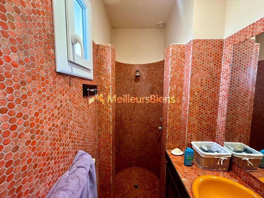 Maison à SURY-LE-COMTAL