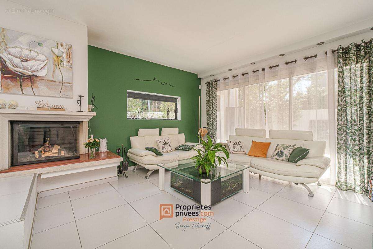 Maison à MARSEILLE-8E