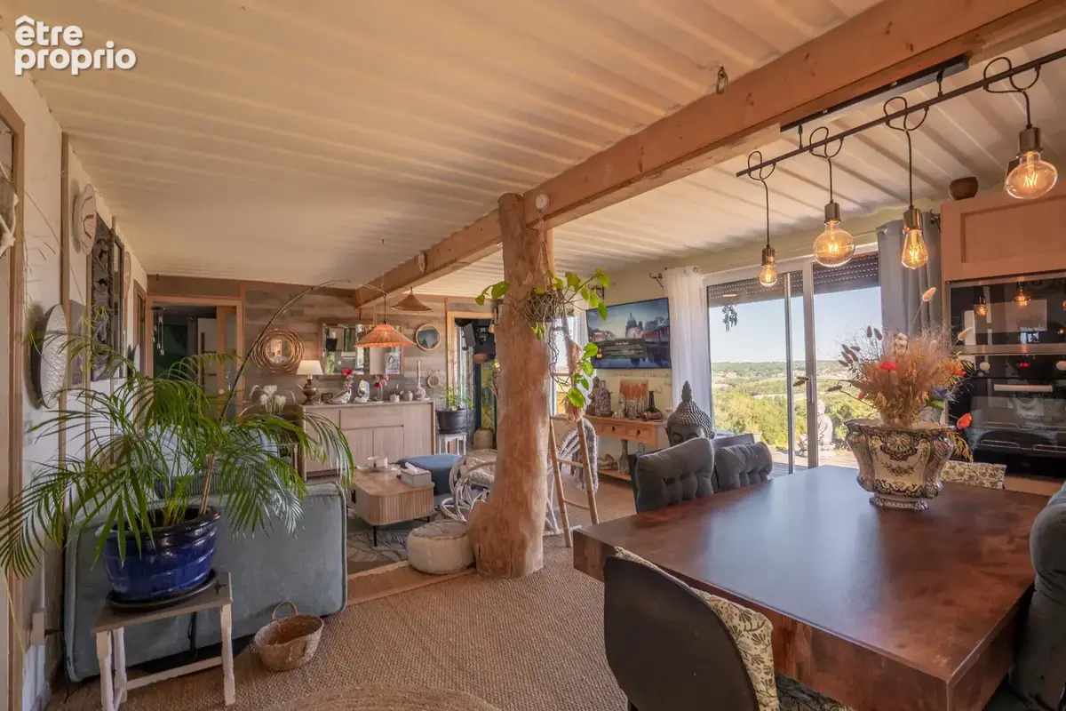 Maison en bois de 75 m2 avec un terrain de 2222 m2 composé de 3 chambres, salon/séjour/cuisine de 38 m2 - photo 3