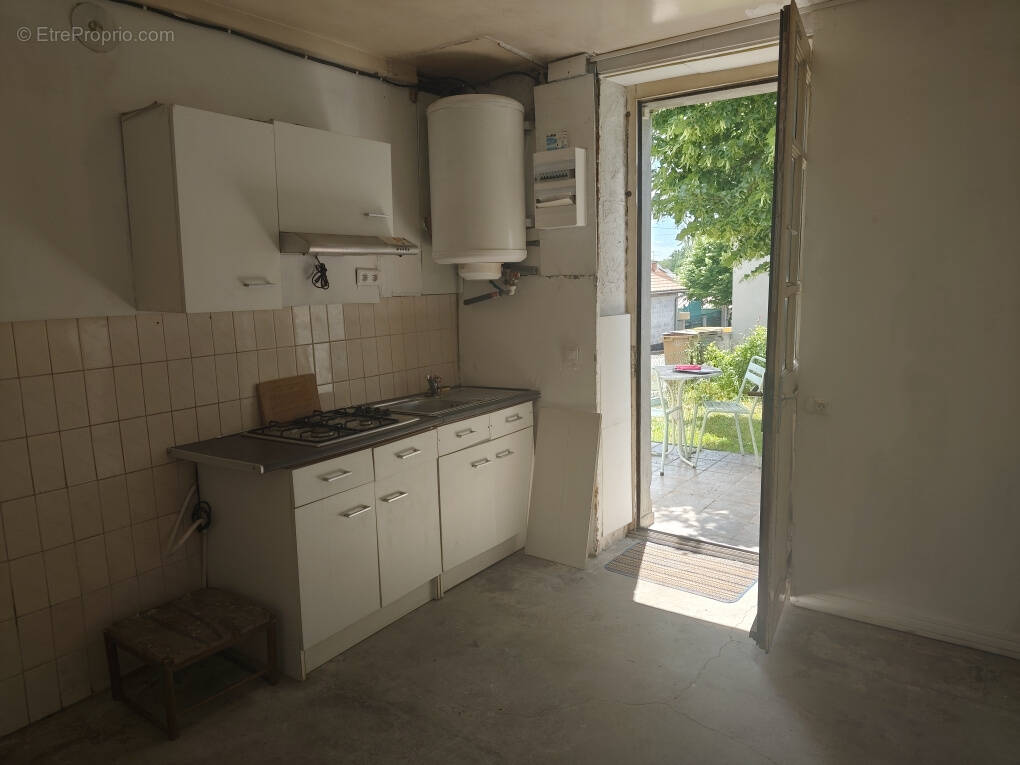 Maison à MESSEIX
