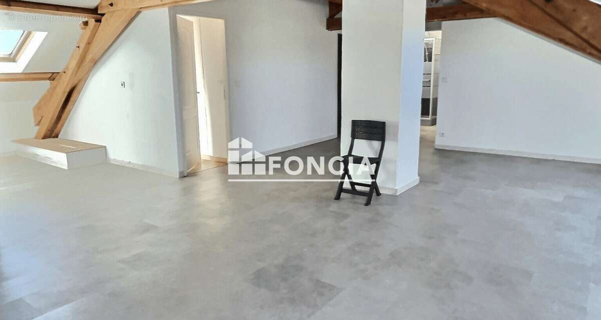 Appartement à ROUSSILLON