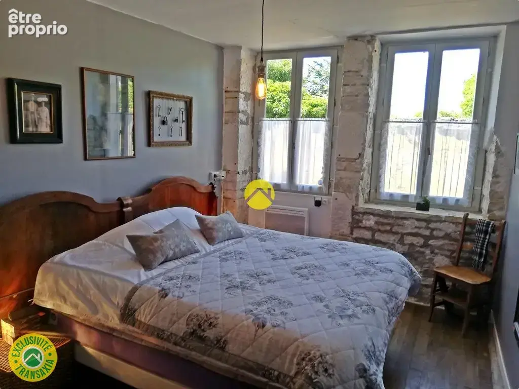 Maison avec cour + terrain-jardin - photo 3