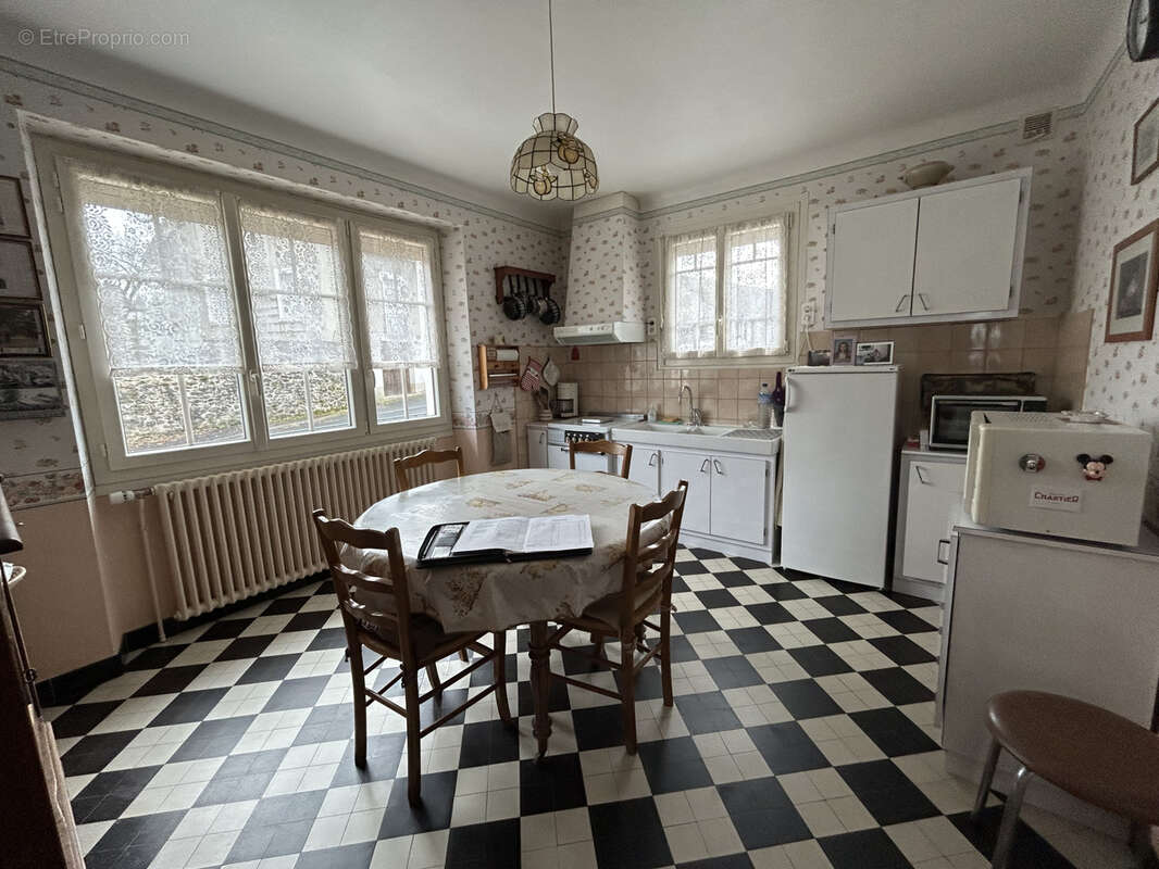 Maison à Lagraulière à Corrèze - photo 2