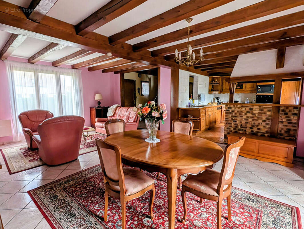 Maison à MILLY-LA-FORET