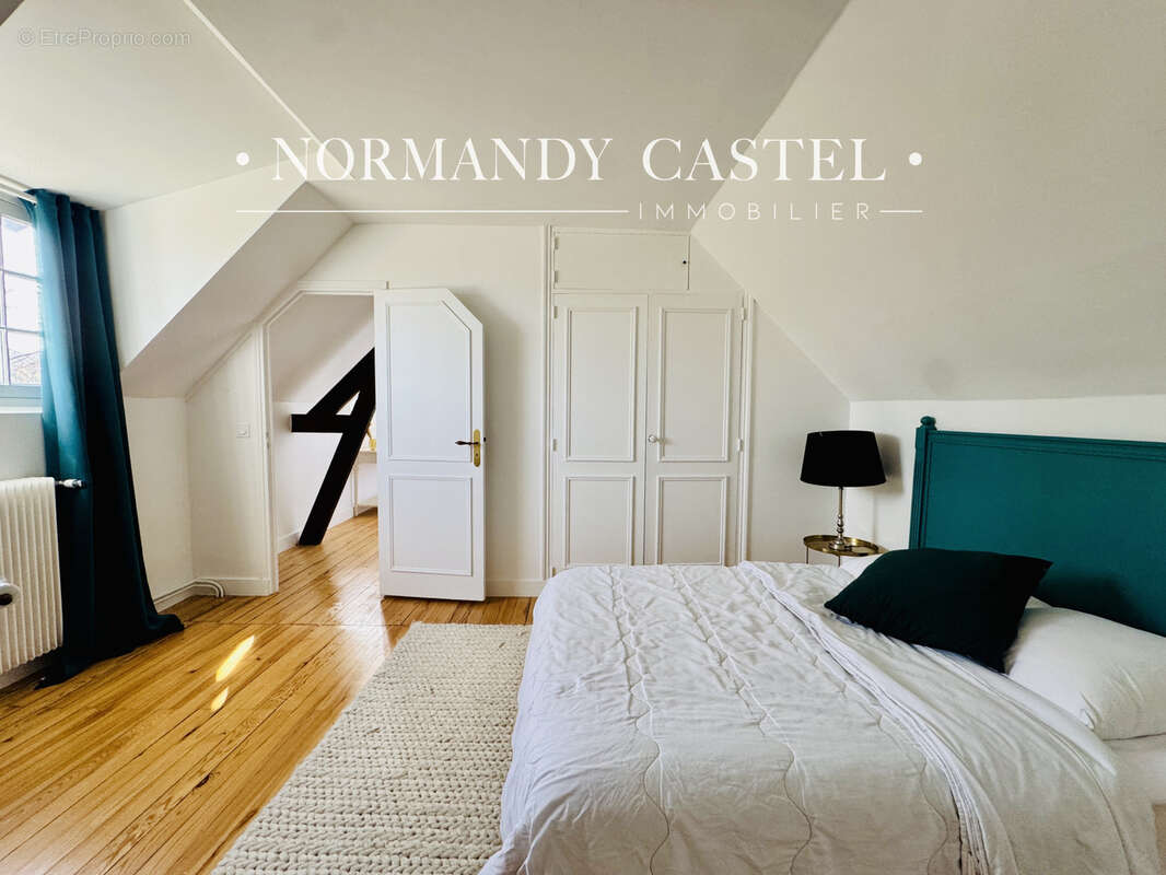 Maison à PENNEDEPIE