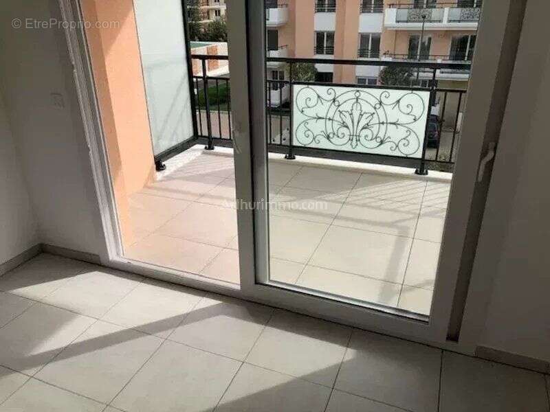 Appartement à VILLENEUVE-LOUBET