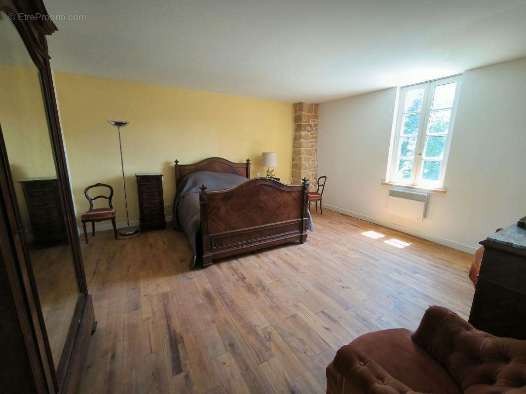 Maison à GAJA-LA-SELVE