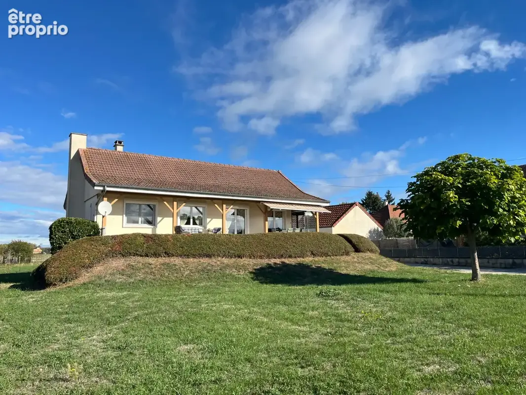 Maison à SASSENAY