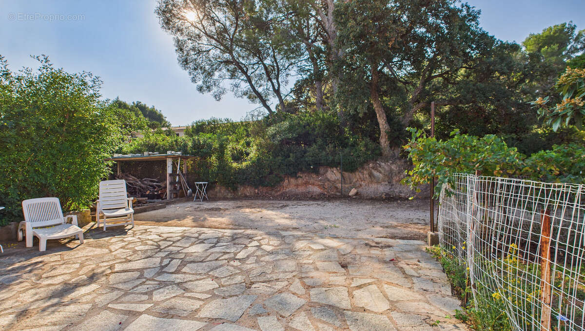 Maison à CARQUEIRANNE