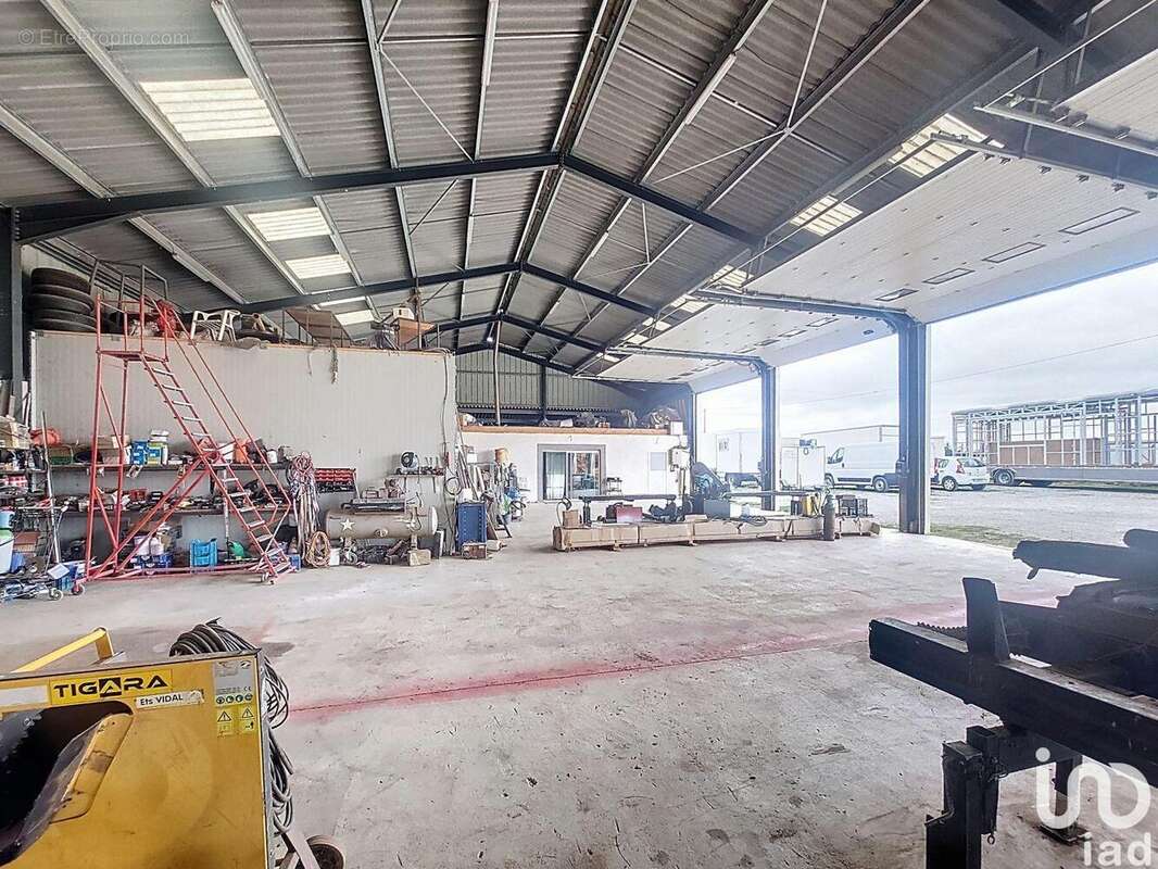 Photo 4 - Commerce à RIEUMES