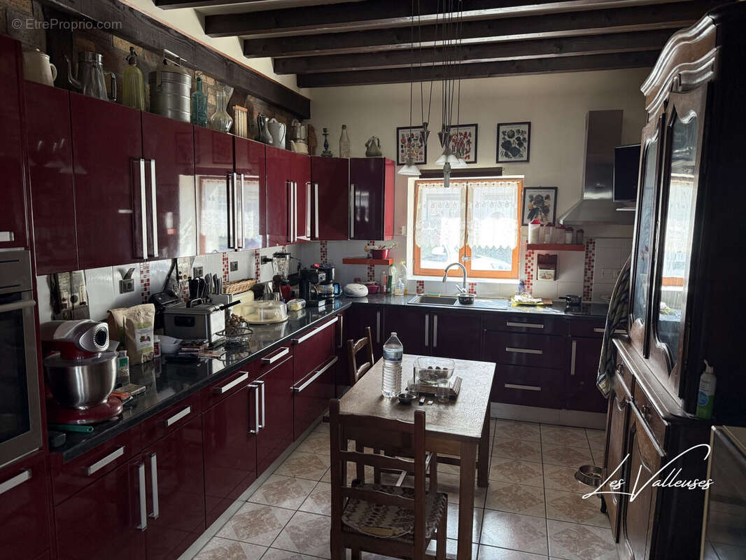 Maison 169 m² à Greges  - photo 2