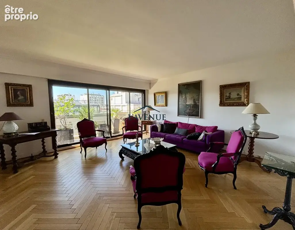 Appartement à PARIS-15E