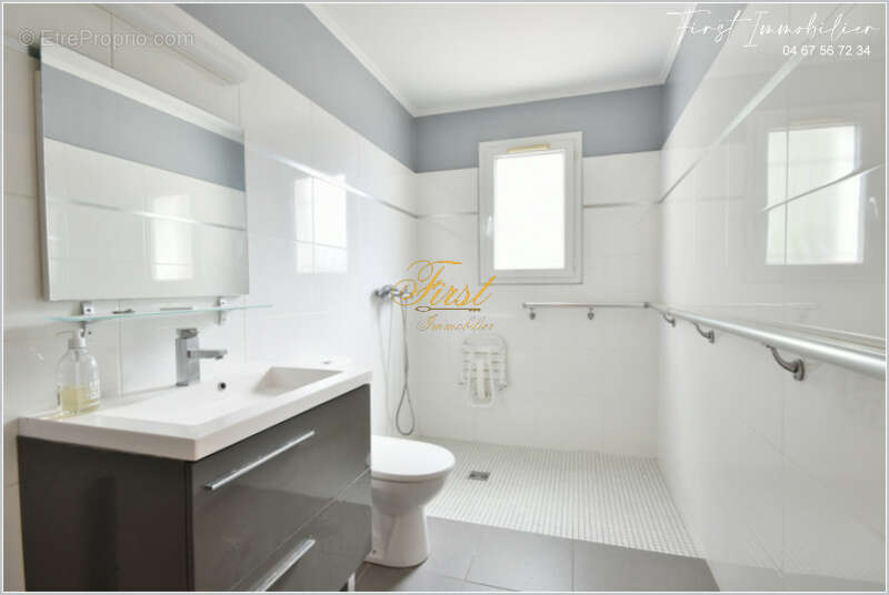 Appartement à BEAULIEU