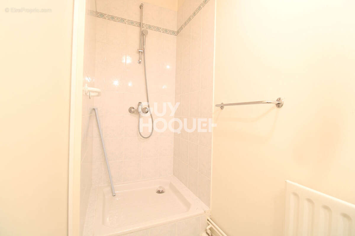 Appartement à BRIE-COMTE-ROBERT