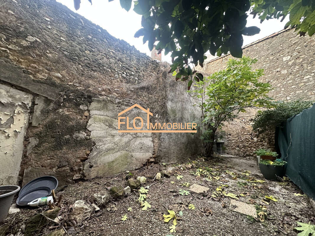 Appartement à FLORENSAC