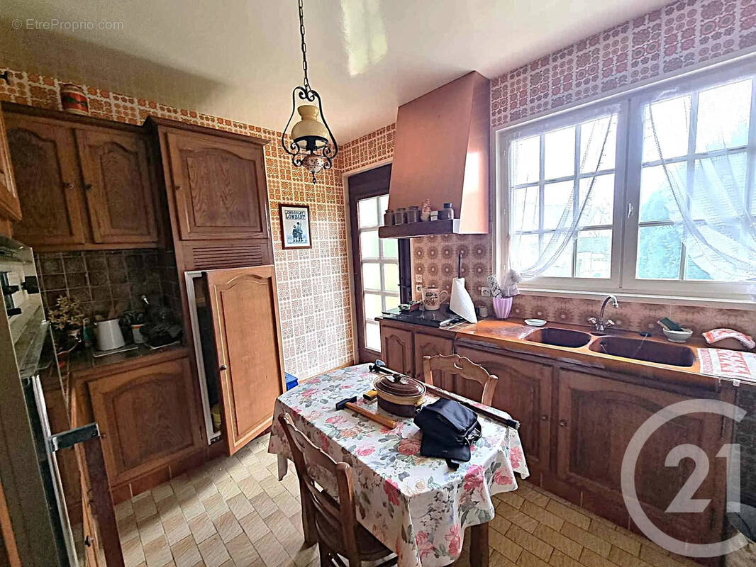 Maison 95 m² à Nesle  - photo 2