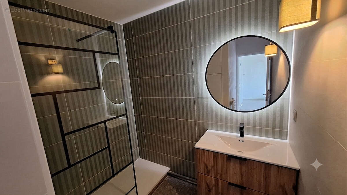 Appartement à MARSEILLE-11E