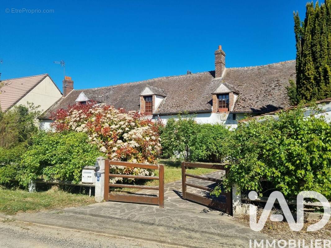 Photo 1 - Maison à JAULNES