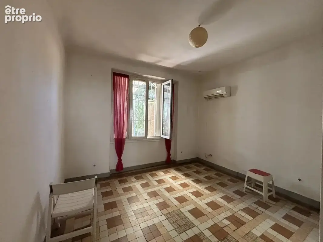 Maison 3 pièces à rénover – La Valentine / Route des 3 Lucs - photo 7