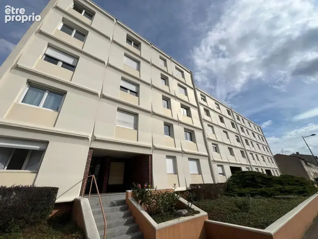 Studio Saint-Max avec parking libre d'occupant - photo 6