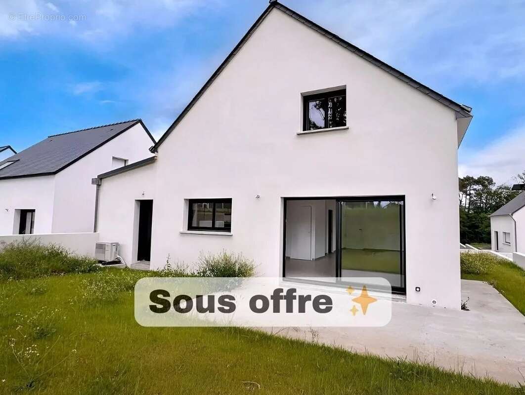 Maison à BRANDIVY