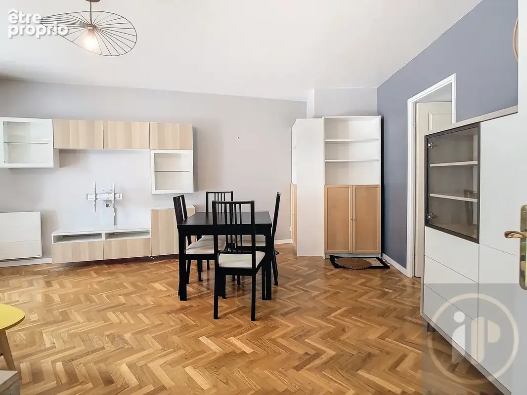 Appartement traversant avec jardin et cour - photo 3
