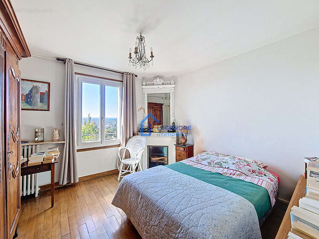 Maison à MONTIGNY-LES-CORMEILLES