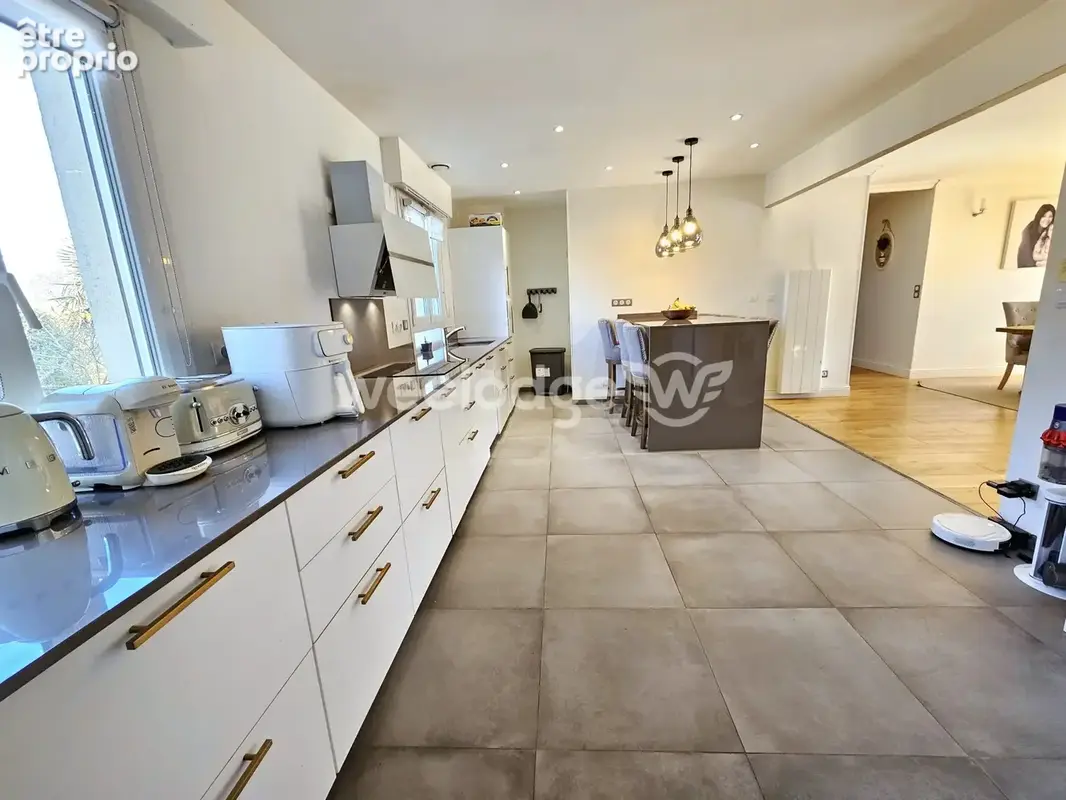 Maison 9 pièces 220 m² à vendre à Eragny (95610) - photo 8