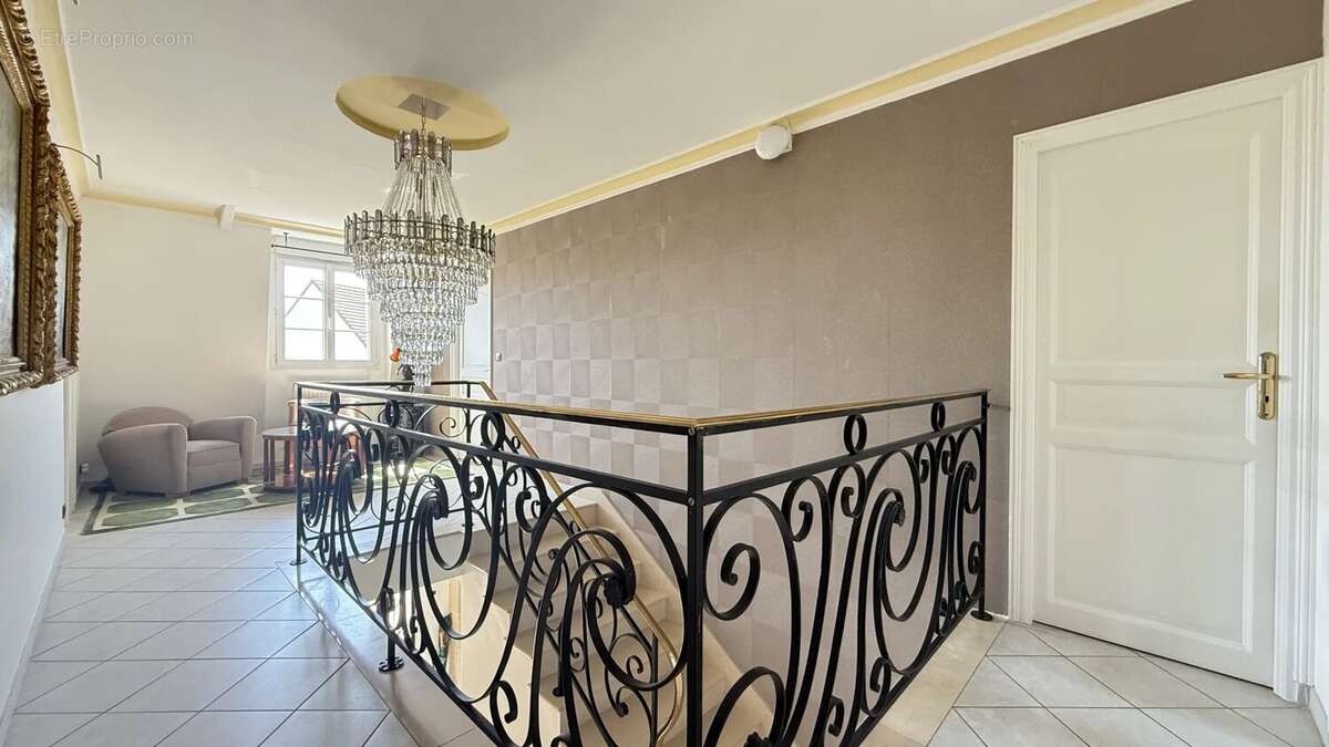 Maison à EZANVILLE