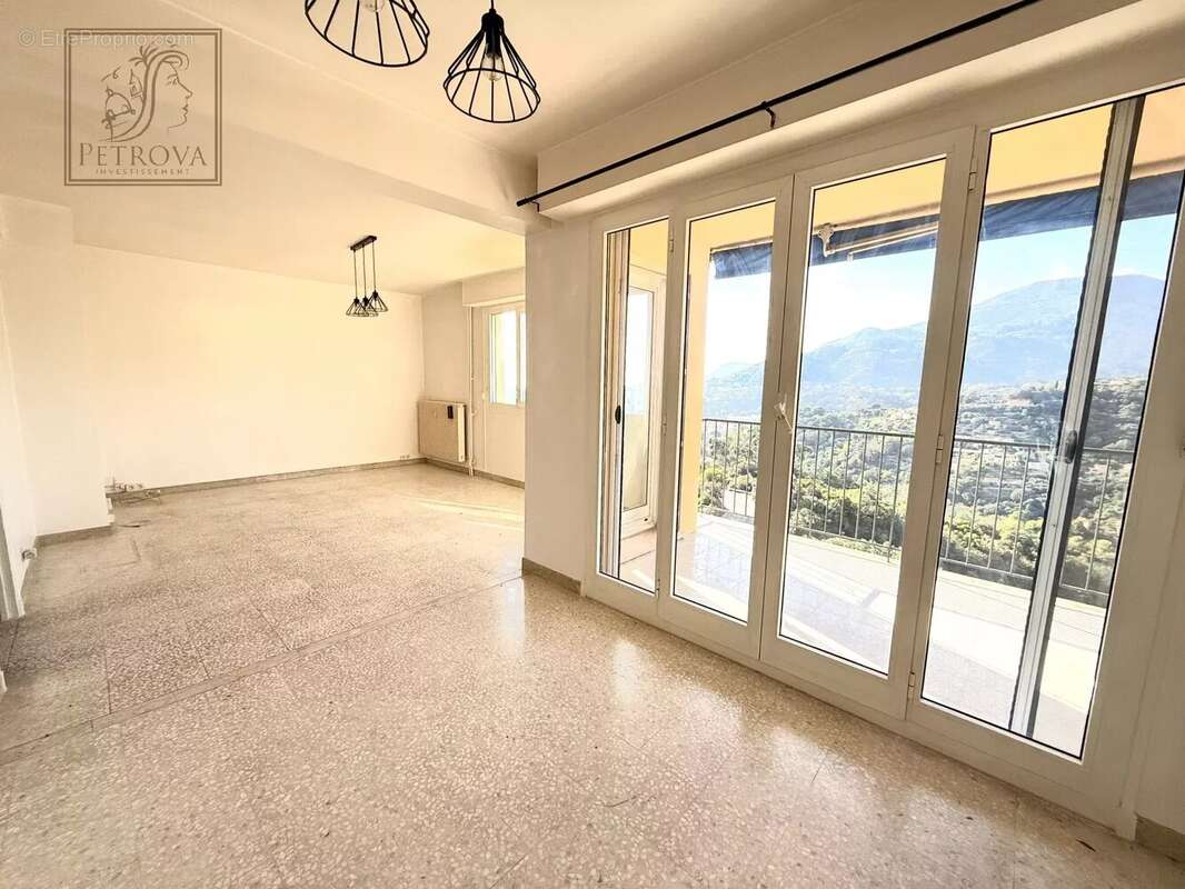 Appartement à MENTON