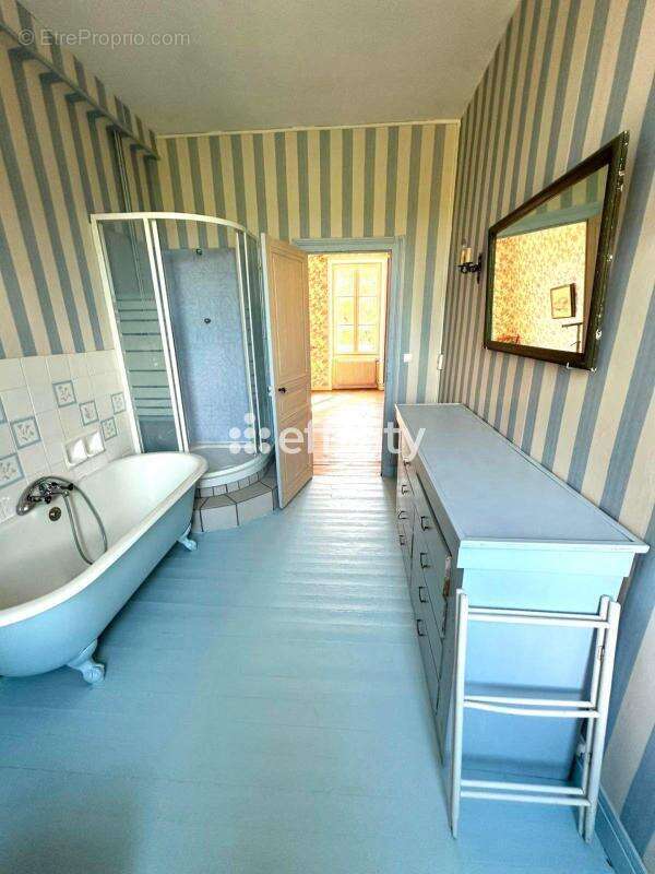 Maison à FONTENAY-LE-COMTE