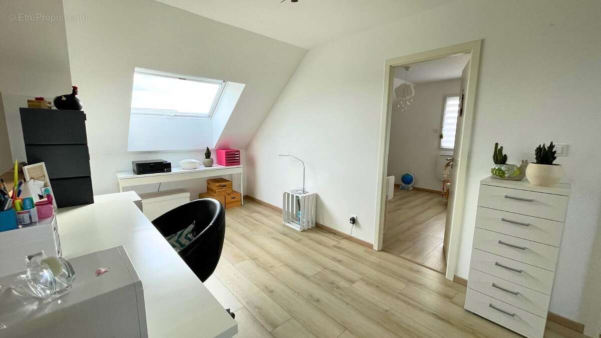 Maison à MONTREUX-VIEUX