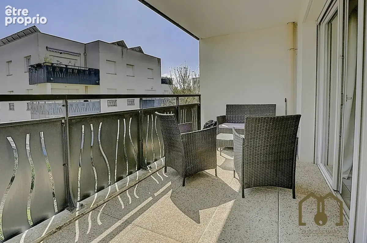 Appartement 45 m² à Vaulx-En-Velin  - photo 6