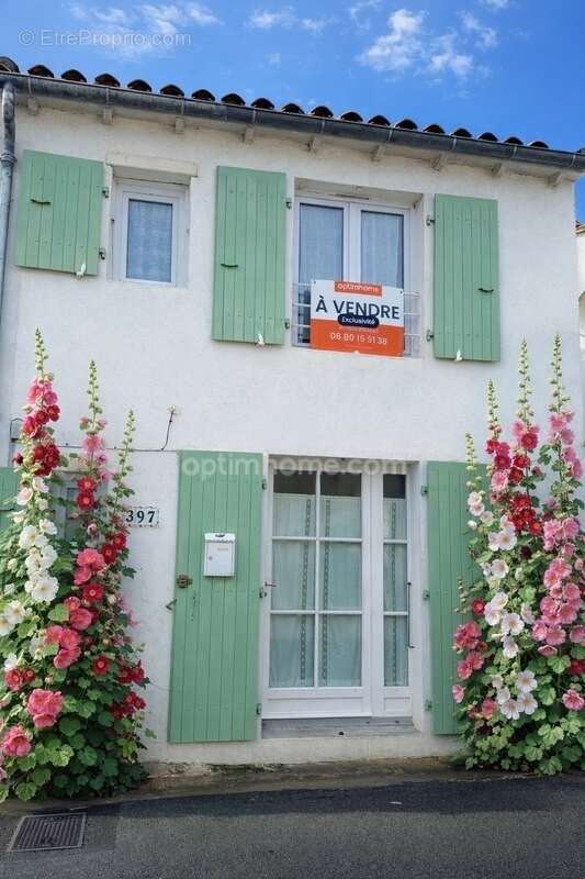 Maison à SAINT-CLEMENT-DES-BALEINES
