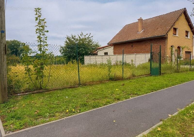 Terrain à NURLU