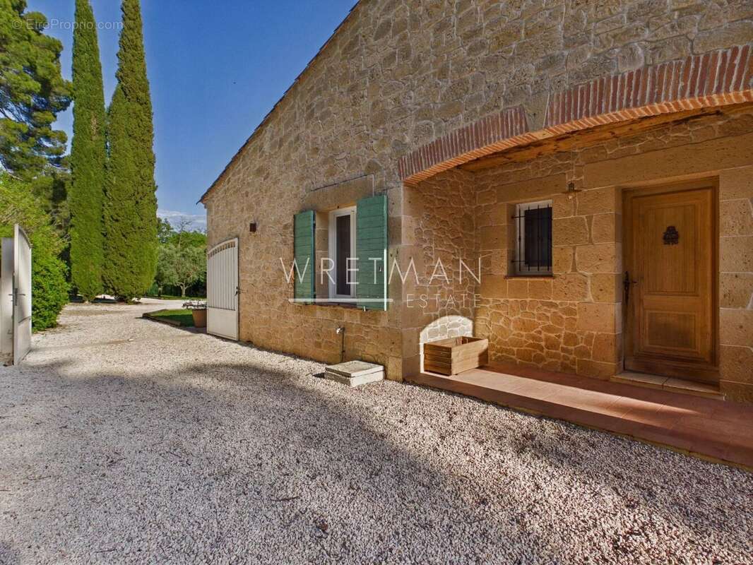Maison à LA MOTTE