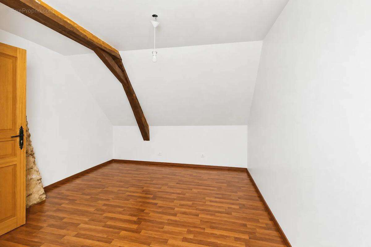 Maison de 4 pièces de 85 m² à Montfort-le-Gesnois - photo 32