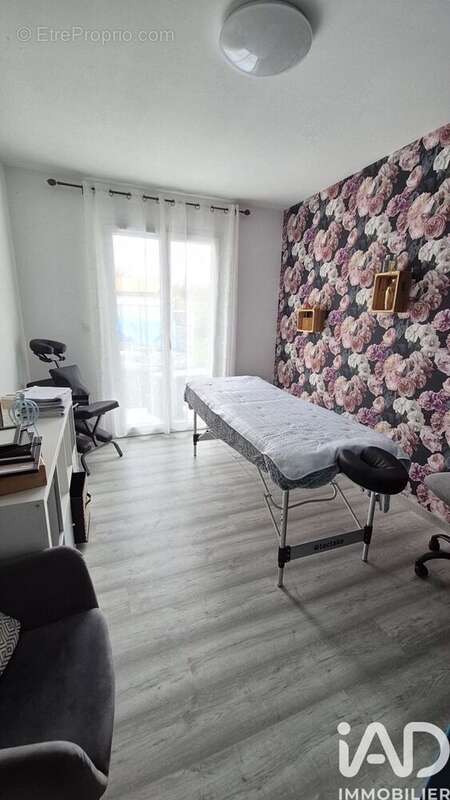 Maison 108 m² à Saint-Eugene  - photo 8