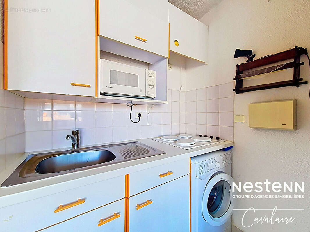 TOUT A PIED - Appartement Cavalaire-sur-Mer 2 pièce(s) 34 m² avec stationnement et cave - photo 5