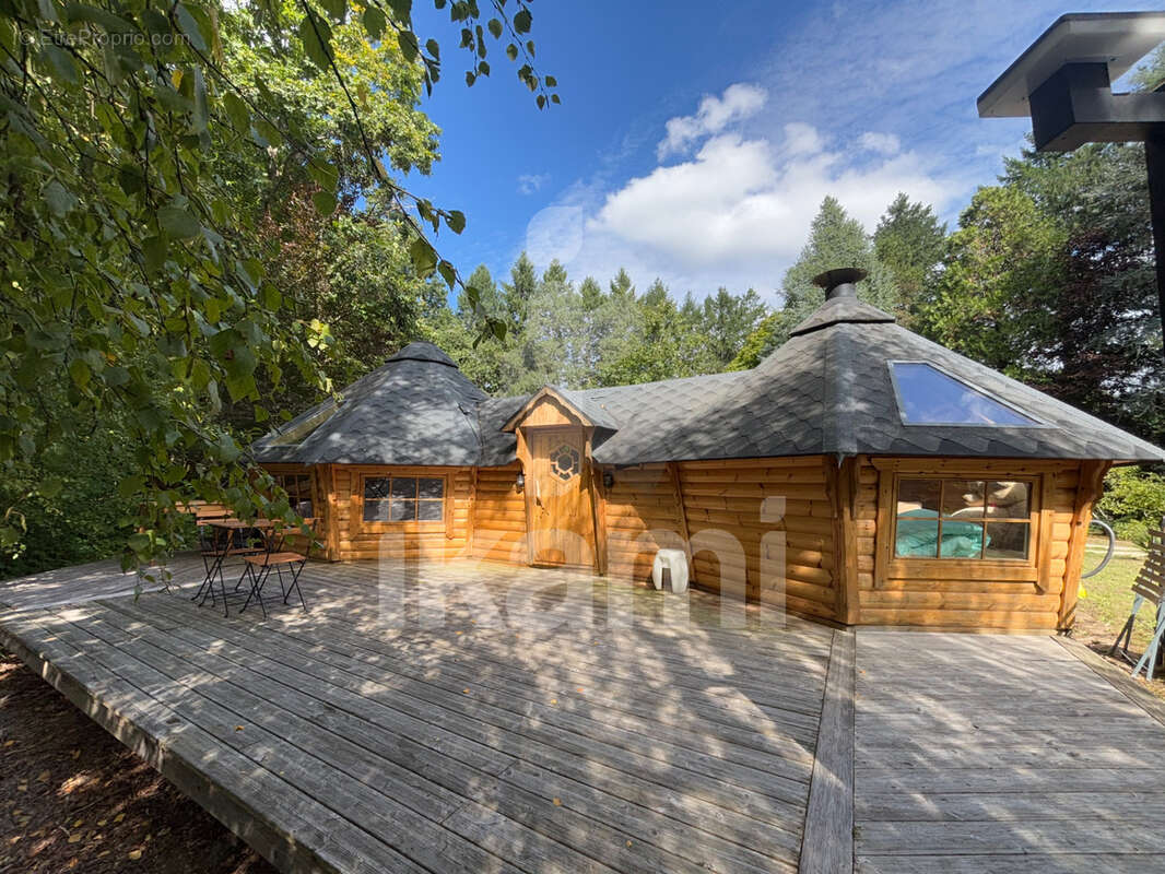 Maison à PIERREFITTE-SUR-SAULDRE