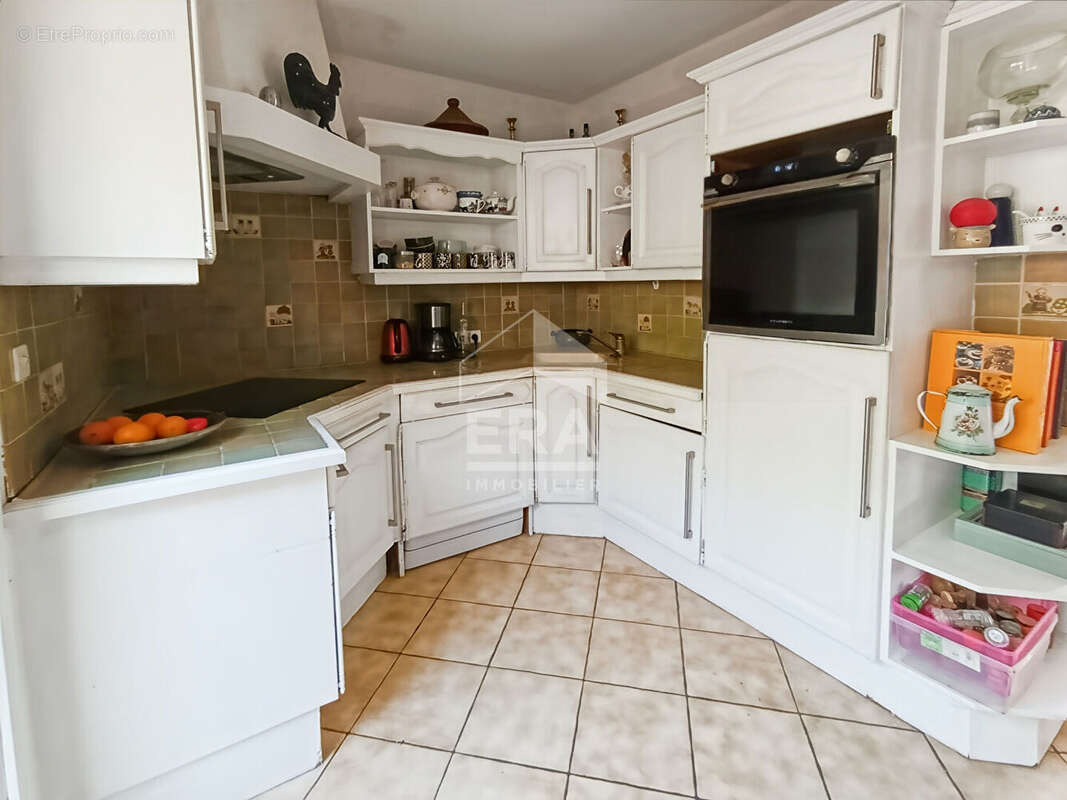 Maison à LA ROQUETTE-SUR-SIAGNE