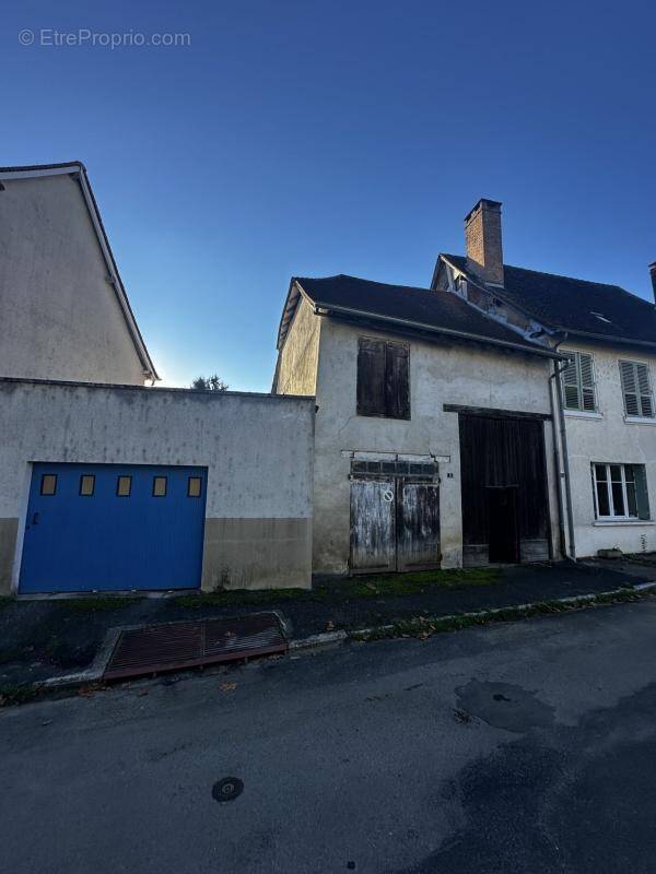 Maison à SAINT-GERMAIN-LES-BELLES