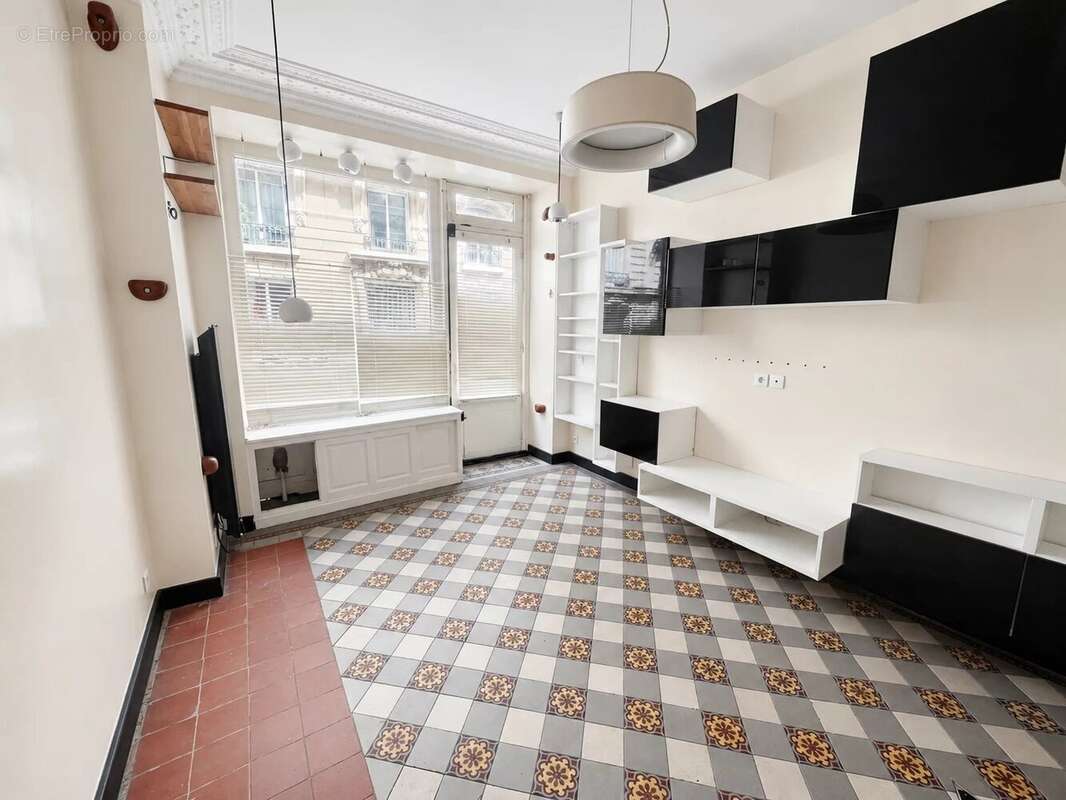 Paris 18ème - Proche Mairie XVIII - photo 5