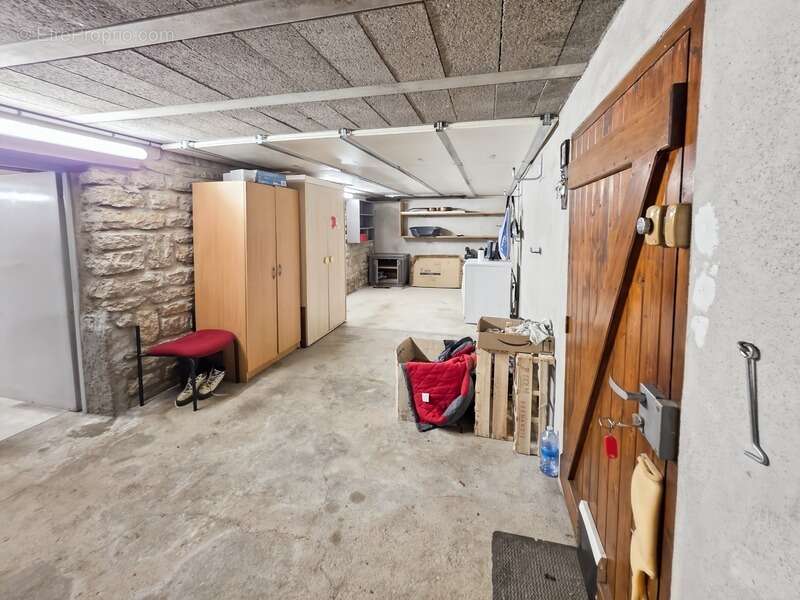 Maison indépendante 91 m² avec sous-sol complet et dépendance sur 650 m² à Montmorot (39) - photo 15