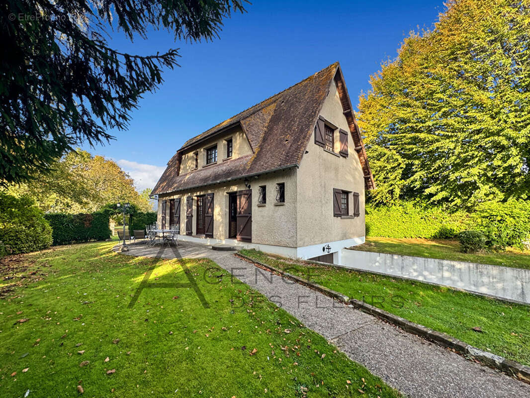 Maison à LE GROS-THEIL