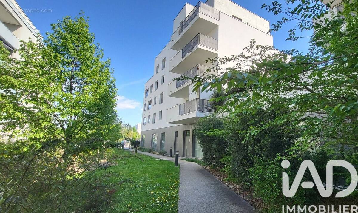 Photo 1 - Appartement à SAINT-PRIEST