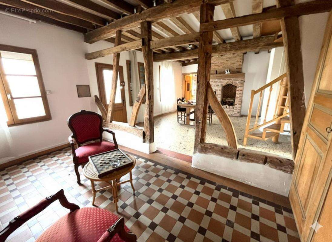 Maison en centre ville de gournay en bray 5 chambres - photo 4